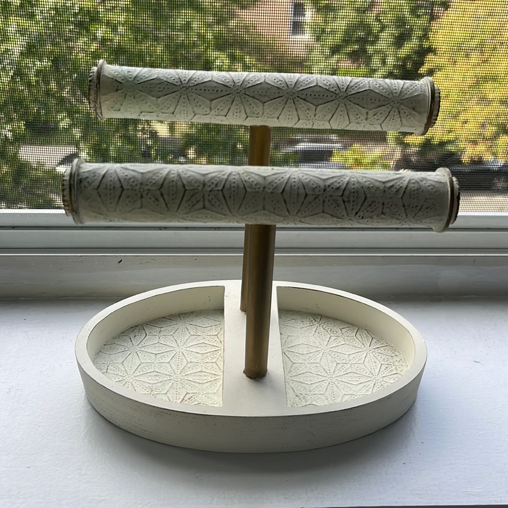 Small jewelry holder women’s